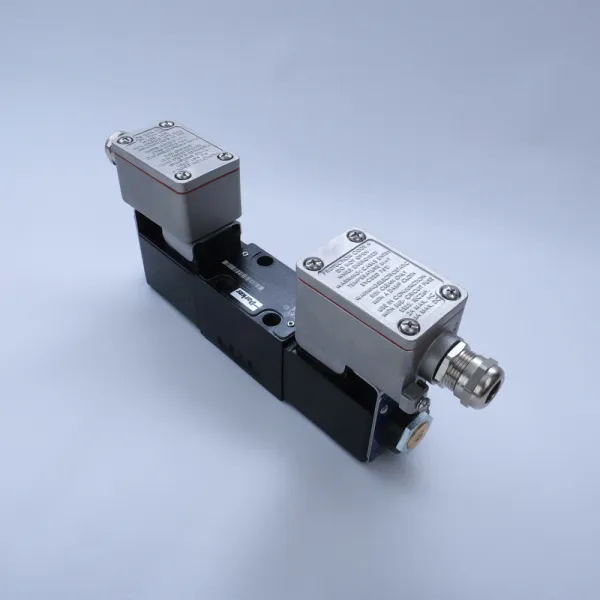 Клапан гидрораспределительный D1VW001KNJEE93XG302